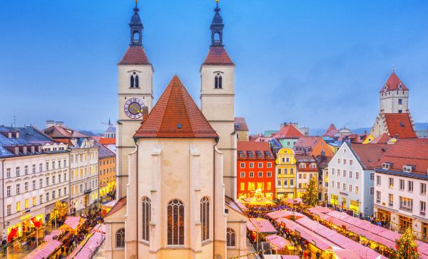 Christkindlmarkt in Regensburg hell