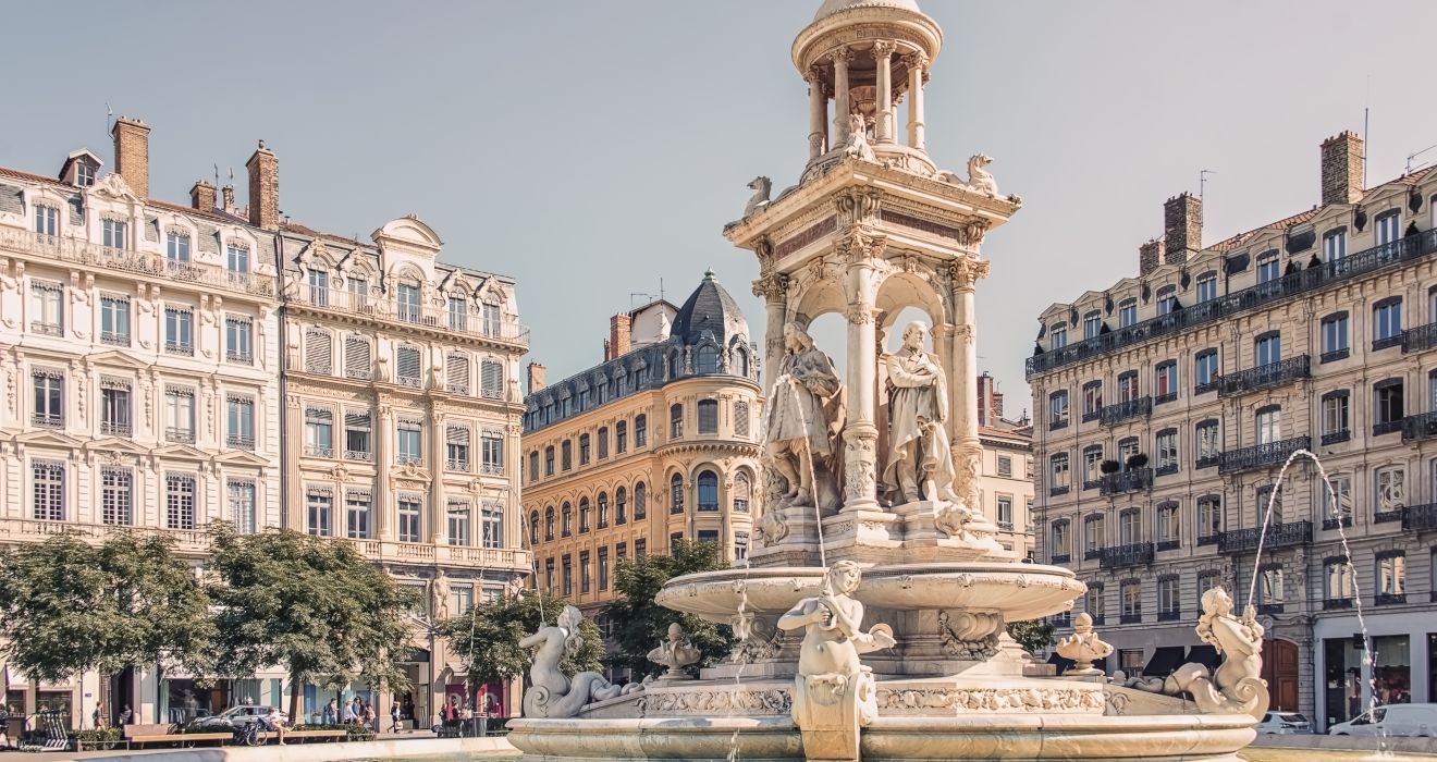 Lyon Place De Jacobins